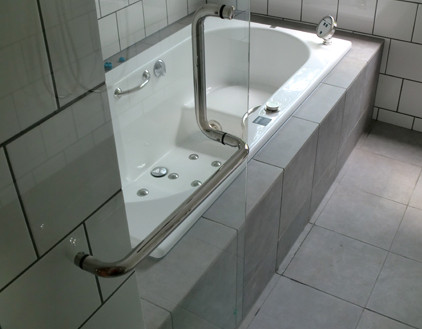 収納＆浴室＋エントランス スライダー画像1