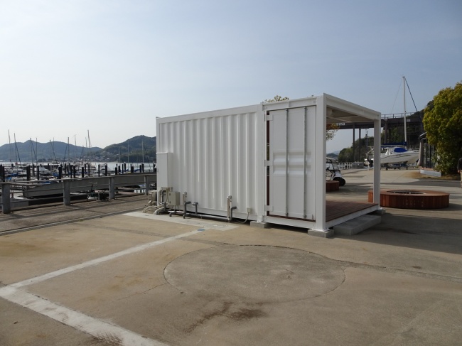 狭小でも夢を実現するホットドッグショップ スライダー画像3