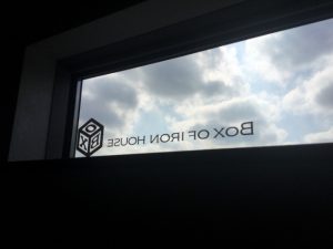 新事務所の窓