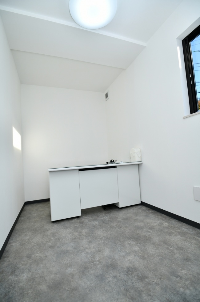 開放感と機能性が融合。仮眠室付きオフィス スライダー画像2