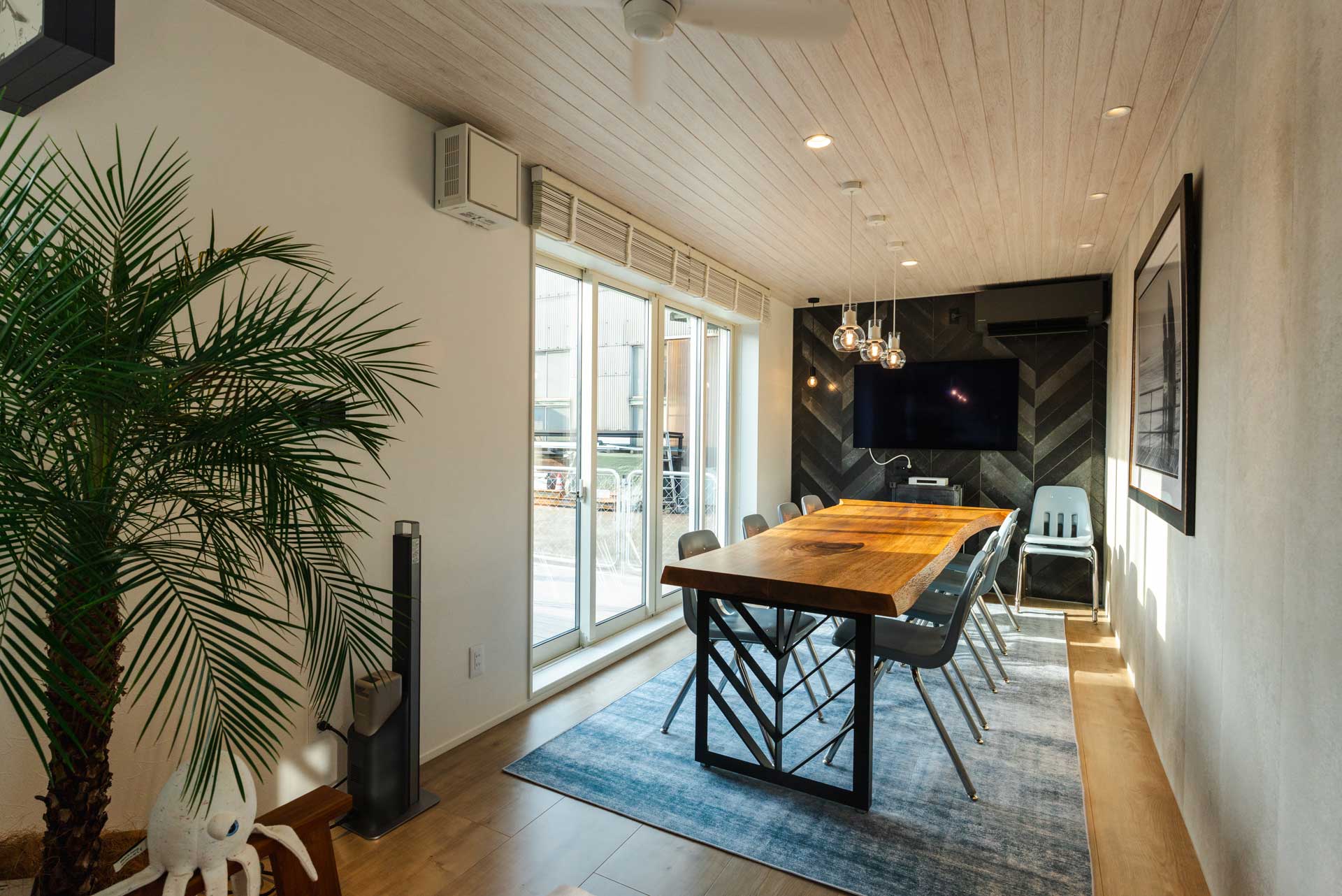 完全新仕様。「西海岸風」新展示場 | コンテナハウスは建築確認対応