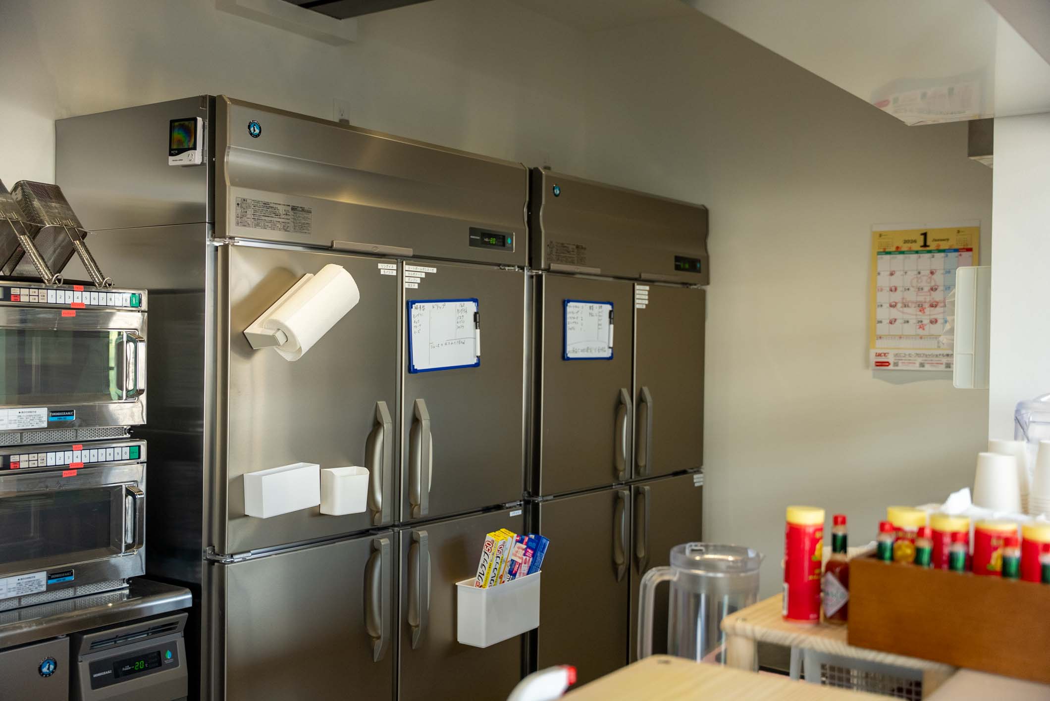 国内最大級！36台のコンテナが創り出す、病院敷地内の開放的な薬局＆カフェ施設 スライダー画像7