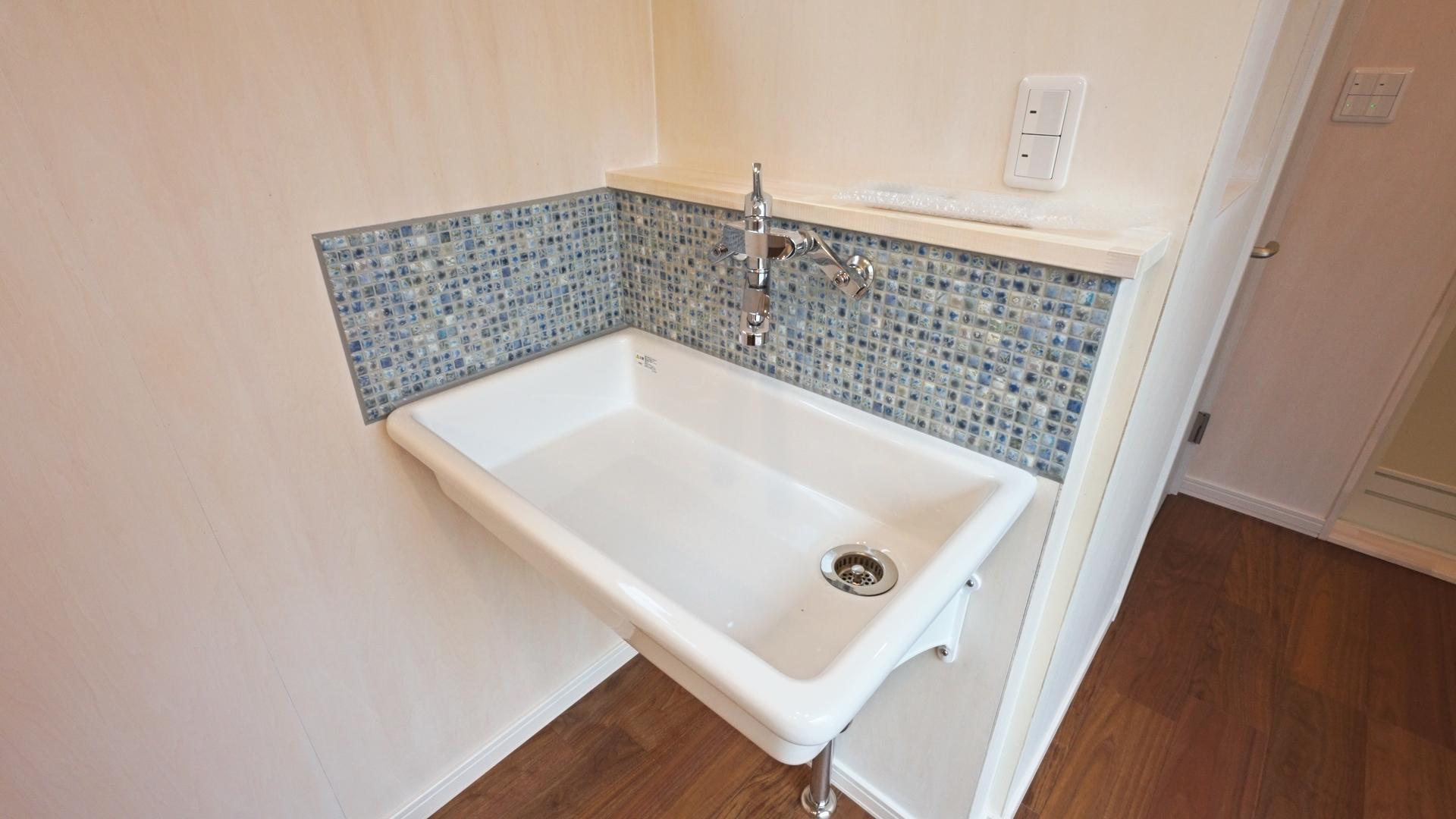 コンテナハウスで叶える北海道の別荘。高断熱DIY仕様 スライダー画像5