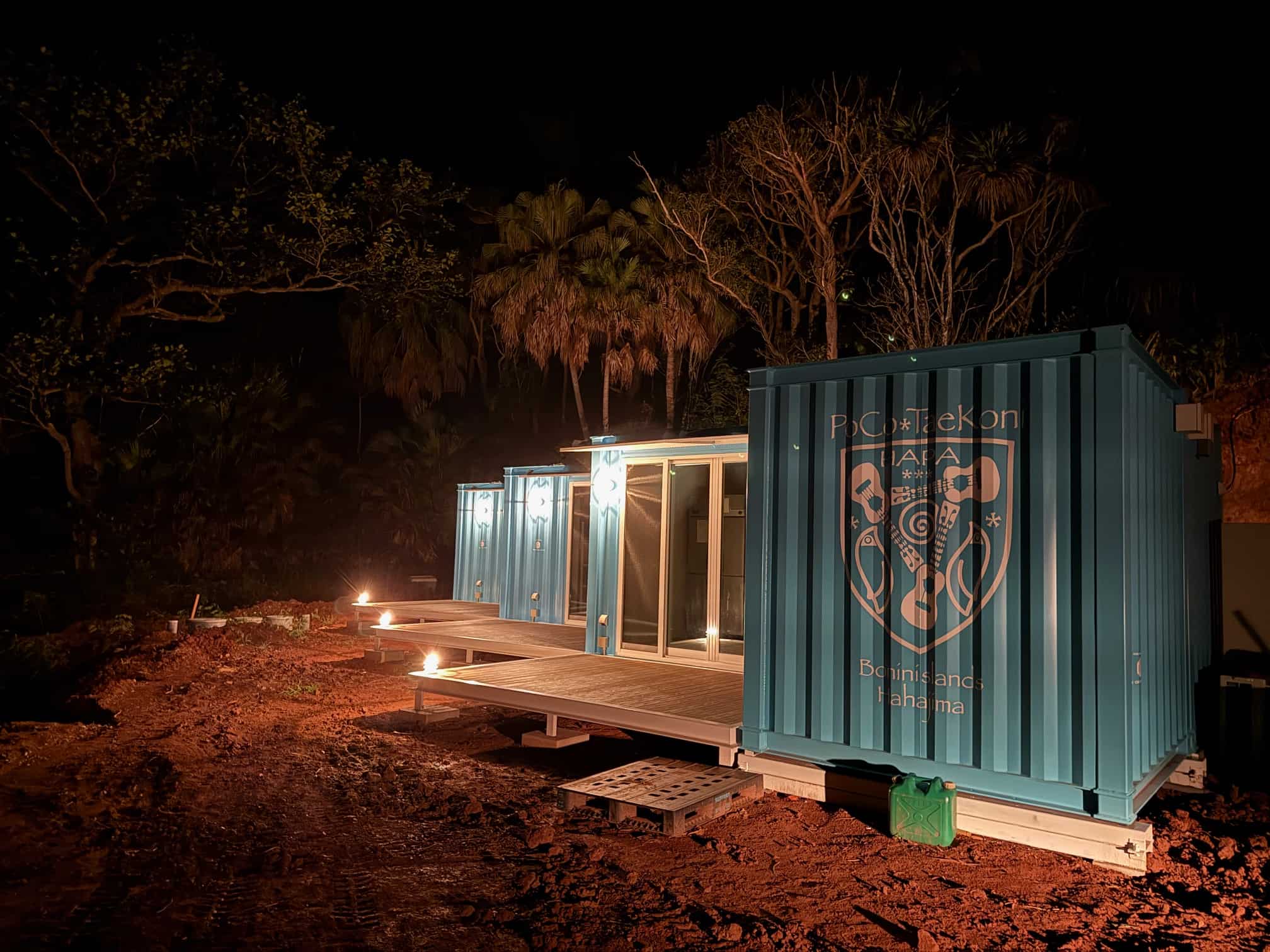 施工事例サムネイル: コンテナハウスで民泊・宿泊施設を始める完全ガイド｜旅館業法の許可申請・費用・収益シミュレーションまで網羅